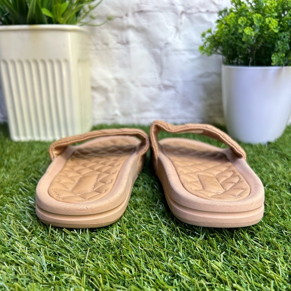 APL Lusso Quilted Slide clay Sandals womens 5 Rose Dust - Picture 12 of 16
